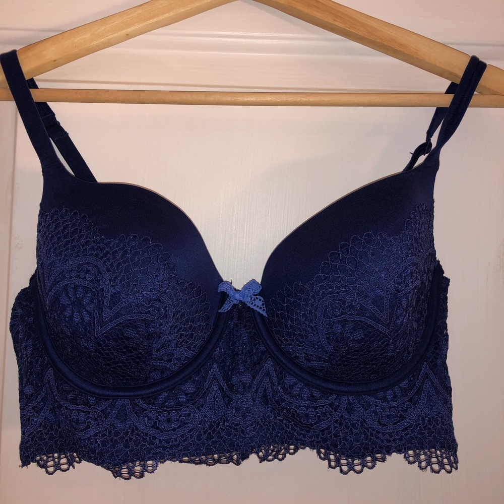 Victoria’s Secret navy Demi-buste 36C bra lingerie